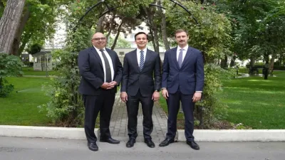 ABŞ Rəsmisi Bakıda Yeni Əlaqələrin Təməlini Qoyur