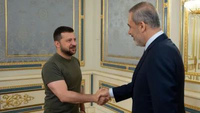 Zelenski Hakan Fidanı qəbul edib