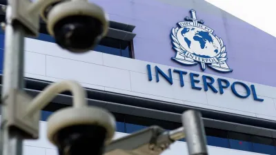 Almaniya 18 Rusiya vətəndaşını İnterpol xətti ilə axtarışa verib