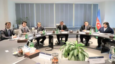 AMB və ADB yeni layihələrin həyata keçirilməsini müzakirə edib
