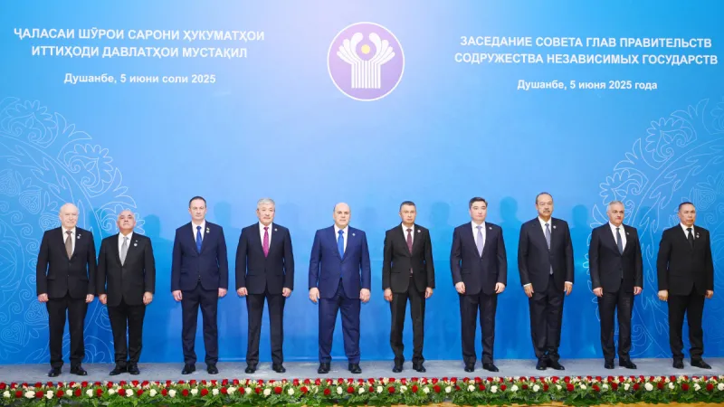 Əli Əsədov Düşənbədə MDB Hökumət Başçıları Şurasının iclasında iştirak edib