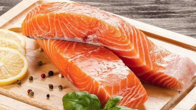 FDA-nın təsdiqi: Laboratoriya mənşəli qızılbalıq istehlaka hazırdır