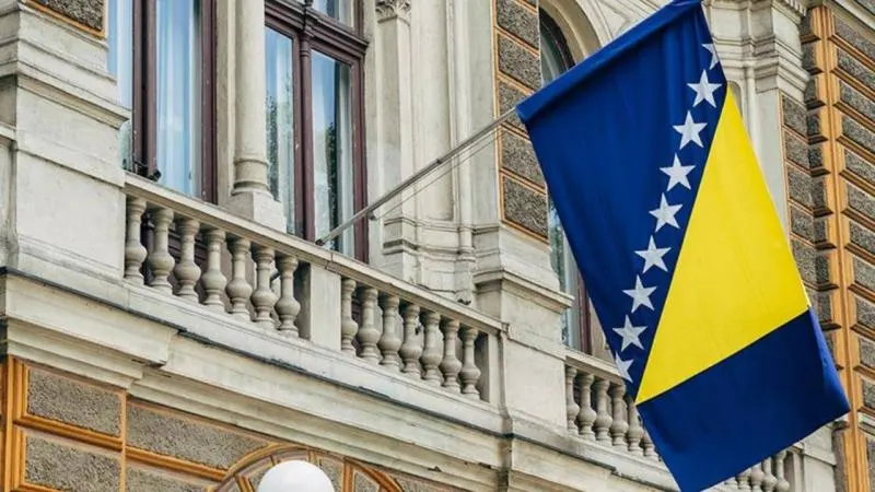 Bosniya və Herseqovina parlamentində ilan panikası