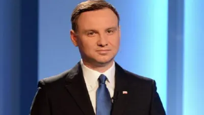 Duda İran-İsrail gərginliyinə görə Sinqapurda qaldı
