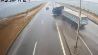 "KamAZ" VAZ-la toqquşdu: ölən var