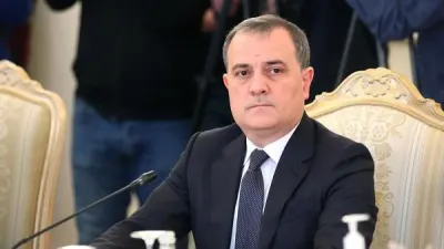 Bayramov Elena Şekerletova ilə görüşdü