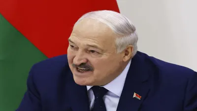 Lukaşenko Böyük Vətən Müharibəsindəki səhvləri xatırlamağa çağırıb
