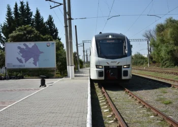 ADY ilk dəfə regiondaxili marşrut üzrə sərnişin daşımalarına başlayıb