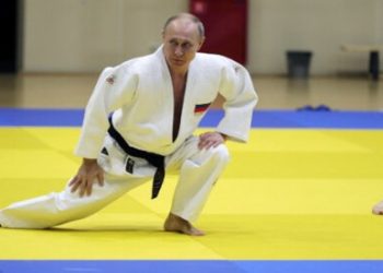 “Putin hər gün idman etməyə çalışır” – Peskov
