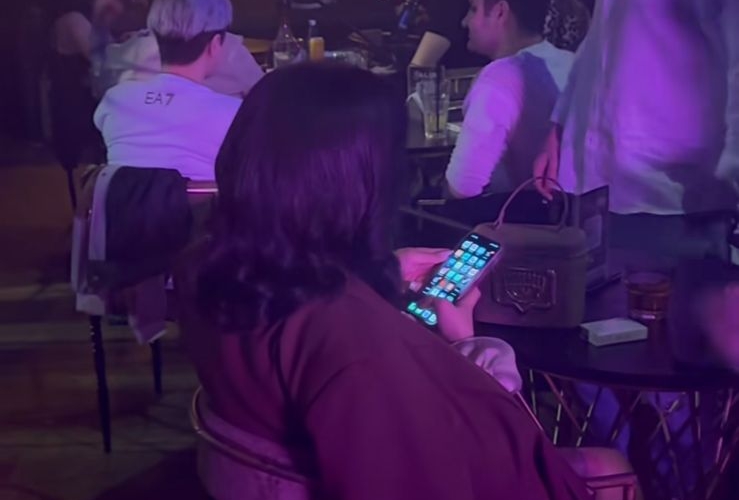 Gecə klubu "eğlenceye devam" deyir, sakinlər "Alibi" və "Jolly Bistro" barəsində ölçü götürülməsini gözləyir FOTO