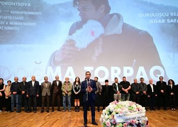 “Doğma torpaq” filminin premyerası oldu
  FOTO