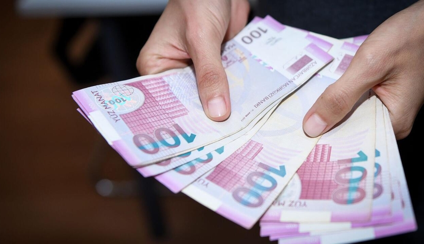 8 saatdan çox işləyənlərin maaşları artacaq