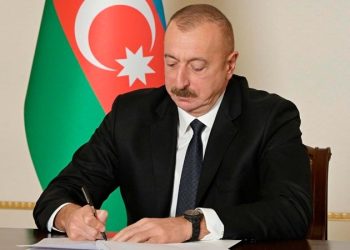 Prezident bu şəxsləri təltif etdi – SƏRƏNCAM