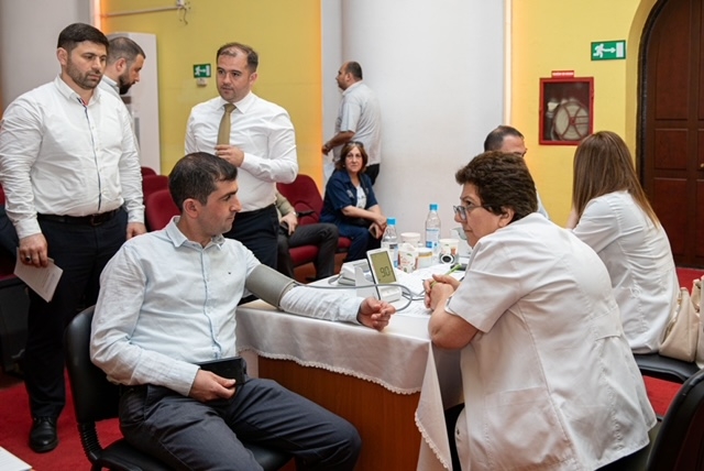 “Azərsun Holdinq”də ənənəvi “Qan ver, yaşat” sosial layihəsi həyata keçirilib FOTO