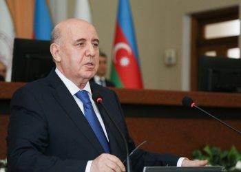 Komitə sədri: Bir şəxsin uzun illər plastik cərrah kimi çalışması qanuni işlədiyi anlamına gəlmir
