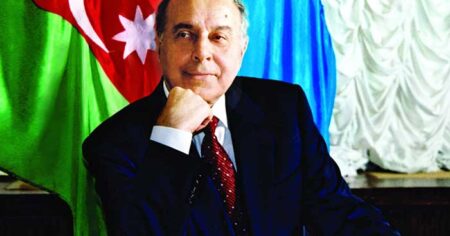 image-18dfb28daf-heyder-eliyev-medeni-irsimizin-kesiyinde