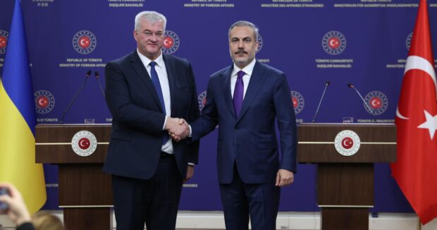 image-andrii-sybiha-ve-hakan-fidanaa-2360313