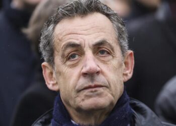 Nikola Sarkozi məhkəmə nəzarəti altında həbsdən buraxılacaq