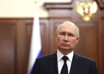 Putin: Atəşkəs yalnız Ukrayna qoşunlarının geri çəkilməsindən sonra baş verəcək