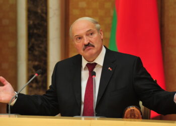 “Sülh planlarında ərazi məsələləri metrə qədər açıqlanmalıdır” – Lukaşenko
