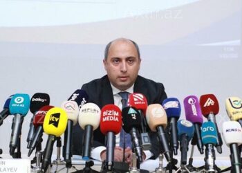 2 nəfər olan sinifdə necə musiqi dərsi keçək? – Nazir