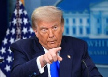 Trampın çıxışında redaktə qalmaqalı: BBC üzr istəsə də, geri qayıtmayacaq