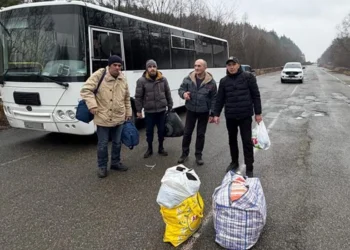 Ukrayna Rusiyaya 14 mülki şəxsi təhvil verib