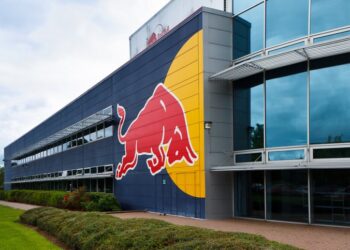 Avropa Komissiyası Red Bull-a qarşı rəqabət araşdırmasına başlayıb