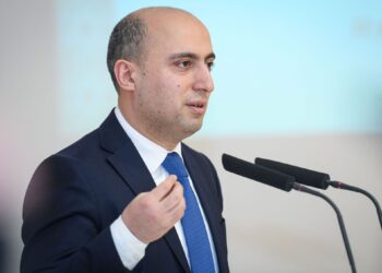 Nazir: Saathesabı, yarımştat kimi yox, müəllim tamamilə daimi ştatda olacaq