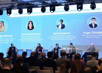 Azərbaycan–Gürcüstan Media Forumunda növbəti panel sessiya keçirilib – FOTO