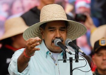 Maduro ABŞ-ı insanları oğurlamaqda İTTİHAM EDİB
