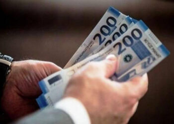 Bakıda orta aylıq əməkhaqqı 8%-dən çox artıb