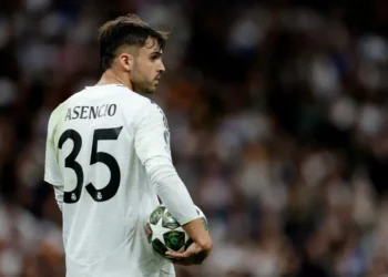 “Beşiktaş” “Real Madrid”in müdafiəçisini heyətinə qatmağı planlaşdırır