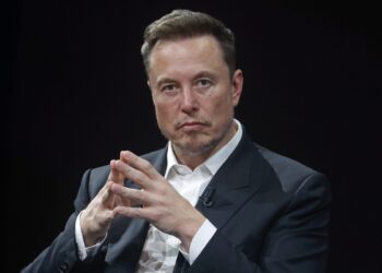 Elon Musk: Kiçik nüvə reaktorlarına yerinə günəş enerjisindən istifadə edin