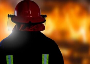 Sumqayıtda yaşayış binasında yanğın olub, 9 nəfər təxliyə edilib