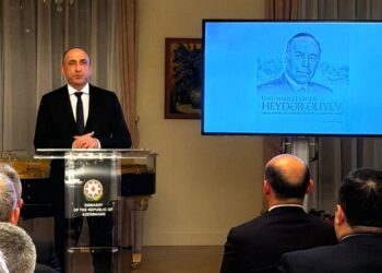 Niderlandda Ulu Öndər Heydər Əliyevin anım günü qeyd edildi
