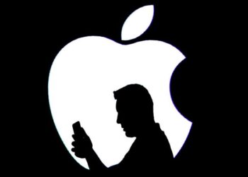 Apple şirkətinin süni intellekt rəhbəri qəfil istefa verib