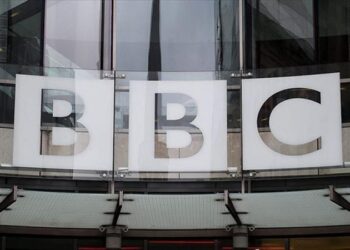 BBC Trampın 10 milyard dollarlıq təzminat iddiasına qarşı müdafiə aparacaq