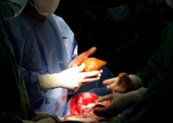 Quduzlu donordan böyrək köçürüldü: Həyatını itirdi