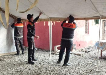 Kürdəmirdə bir ailə üçün müvəqqəti yaşayış məqsədilə çadır qurulub