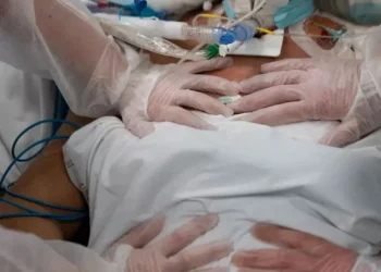 Fransada keçmiş anestezioloq xəstələri zəhərlədiyi üçün ömürlük həbs cəzası alıb