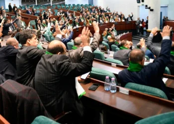 Əlcəzair parlamenti Fransa müstəmləkəçiliyini cinayət kimi tanıyıb