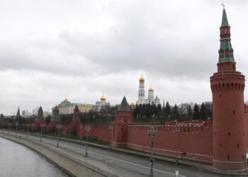 Kreml: Rusiya ordusu Krasnoarmeysk və Volçansk şəhərlərini ələ keçirib