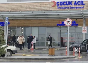 Türkiyədə 23 məktəbli şokoladdan zəhərlənib