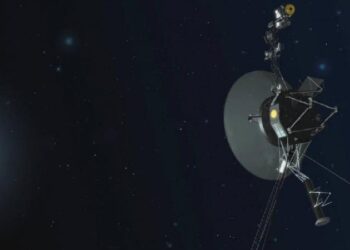 Kosmosda yeni rekord: Voyager 1 Yerdən bir işıq günü məsafəsinə çatacaq