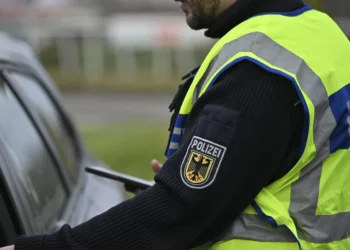 Parisdə təxminən 150.000 avro dəyərində sapfir oğurlanıb