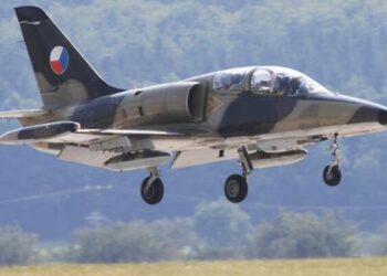 Çexiya Ukraynaya pilotsuz uçuş aparatlarına qarşı mübarizə üçün təyyarə satmayacaq