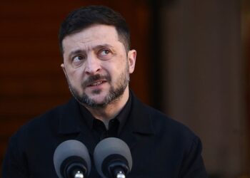 Zelenski Donbası verməkdən İMTİNA ETDİ