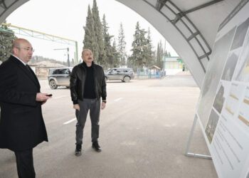 Prezident İlham Əliyev Ağdərə şəhərinin Baş planı ilə tanış olub