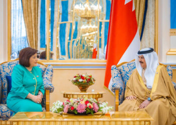 Sahibə Qafarova Bəhreyn Kralı ilə görüşüb